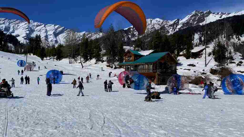 Delhi to Manali Taxi | Anmol Yatra holidays Pvt Ltd taxi and tour services in Uttarakhand